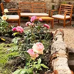 Дом отдыха Abbaye - Maison Entiere - Jardin - Jacuzzi