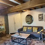 Дом отдыха Abbaye - Maison Entiere - Jardin - Jacuzzi