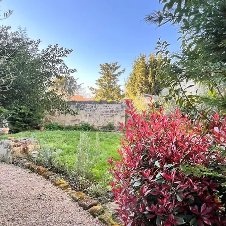別荘 Abbaye - Maison Entiere - Jardin - Jacuzzi