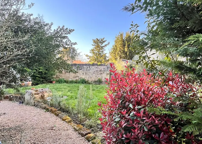 Vakantiehuis Abbaye - Maison Entiere - Jardin - Jacuzzi